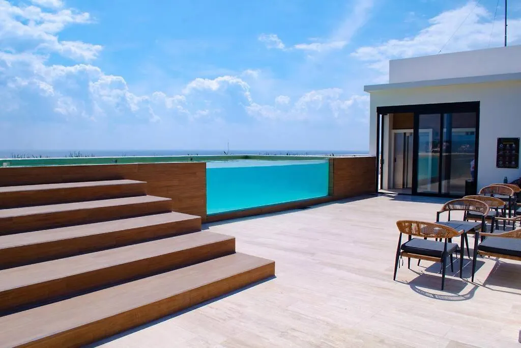 2 Beds Pool View Modern Apt/Parking, Gym, Rooftop - 405 Musa Playa del Carmen 0*,  México